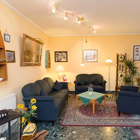 Hotel Garni Am Deich-2